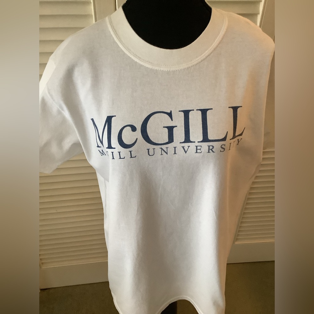 McGill University 100% Cotton Tee - Unisex Medium - ✨ Unworn ✨